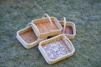 Henkel und Grifflochtabletts